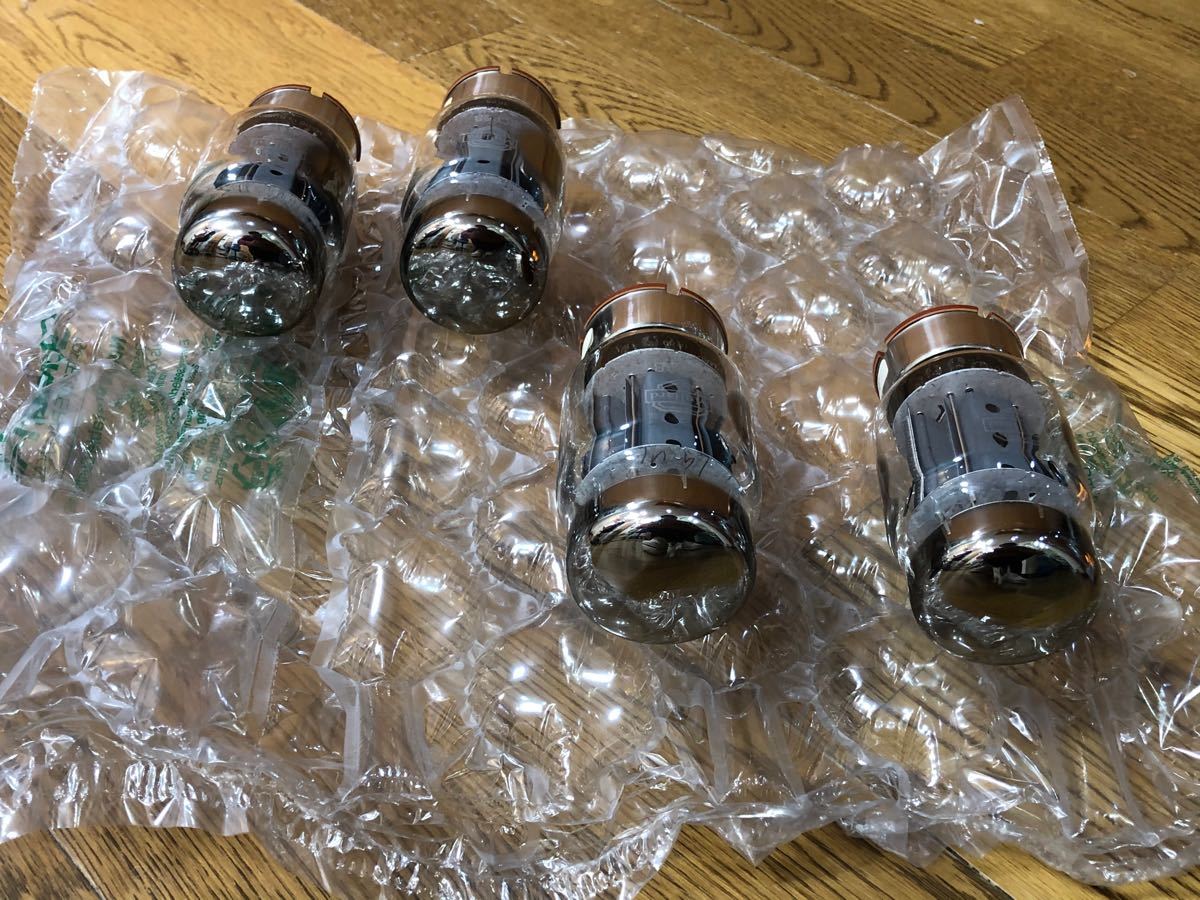 Mullard ムラード KT88 マッチドクワッド真空管(4本)ほぼ新品 Mullard ムラード KT88 マッチドクワッド真空管(4本)ほぼ新品