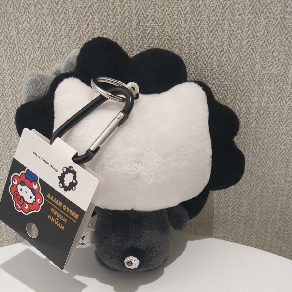 ミャクミャク サンリオなりきりぬいぐるみ ハローキティ BC ブラック