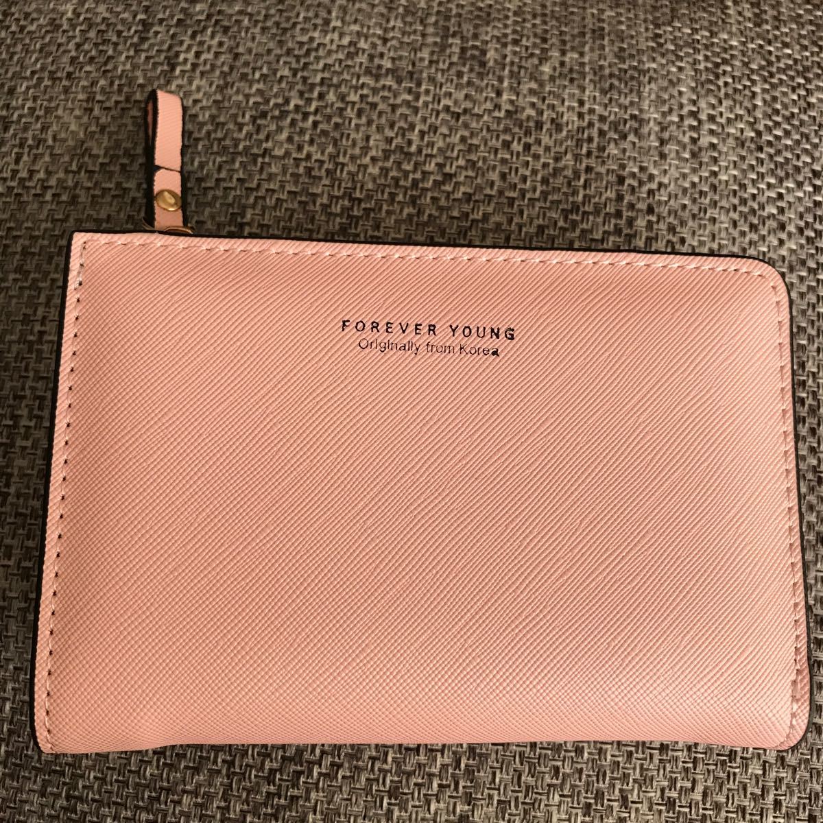 二つ折り財布　韓国　コインケース　ピンク　新品未使用