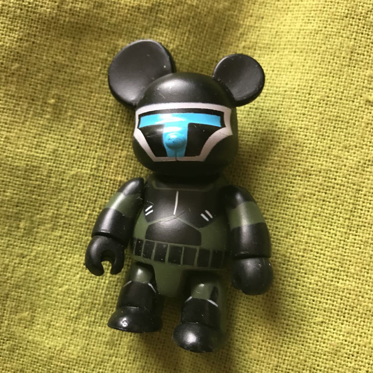 TOY2R figure Bearbrick 15