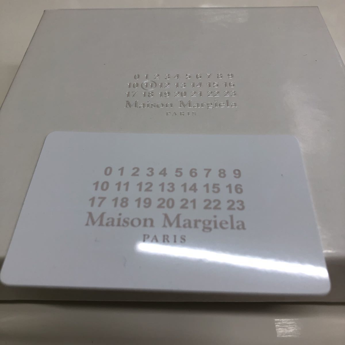 新品 MAISON MARGIELA メゾン マルジェラ 二つ折り財布 財布 メンズ 小銭入れ付き ブラック 11 メゾンマルジェラ  S55UI0135 SY0580 971