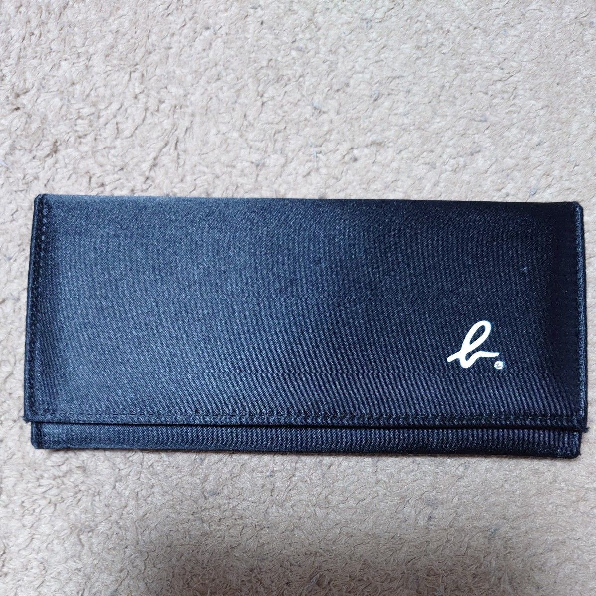 agnes b アニエスベー 長財布 ブラック ロゴ 中古 美品｜Yahoo!フリマ