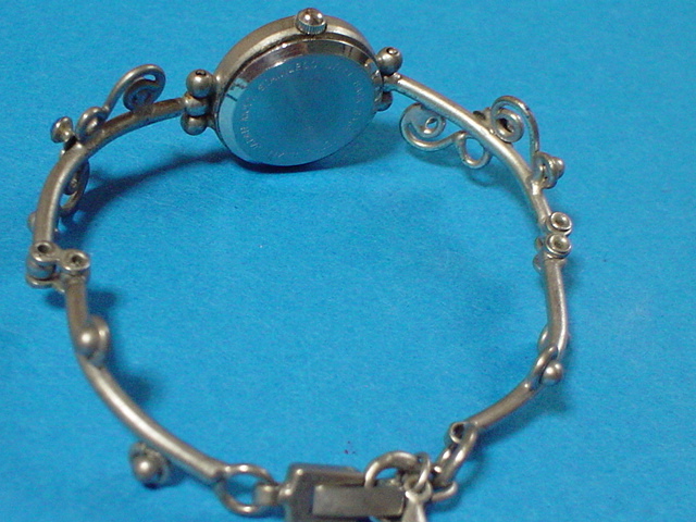 WF. for women wristwatch bracele type 