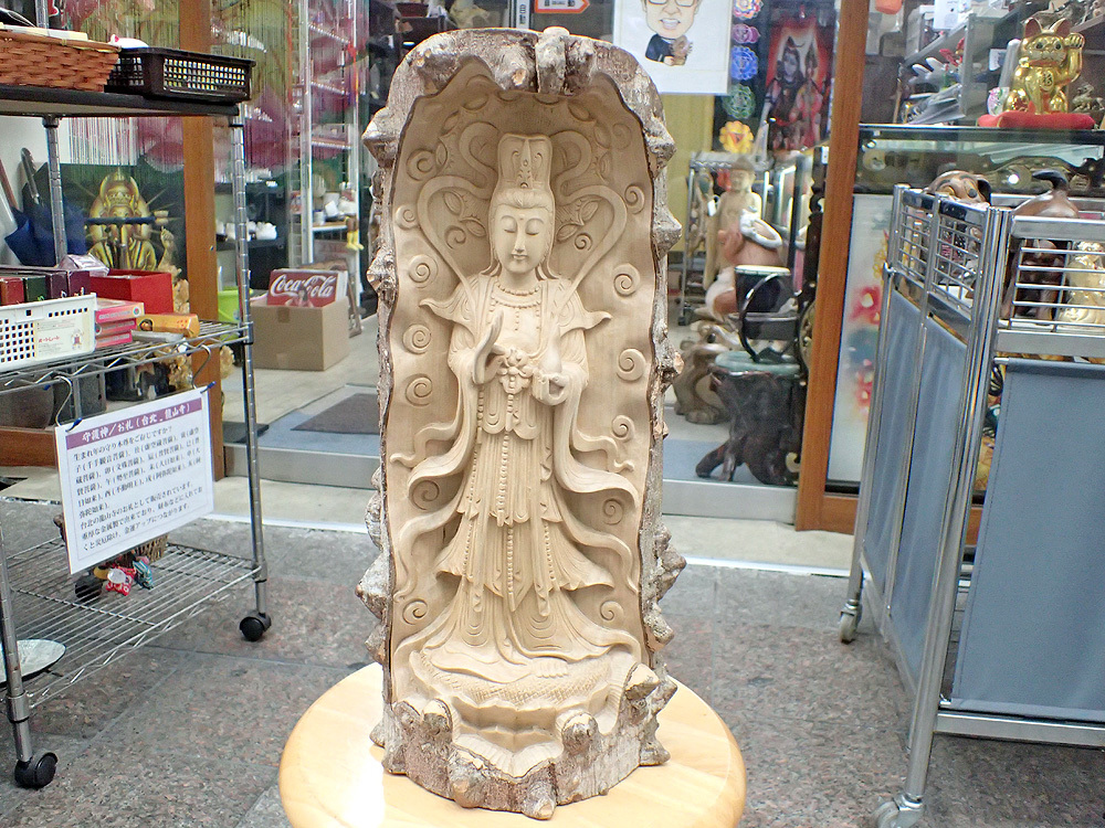 観世音菩薩＿木彫り(2,382g)、仏像