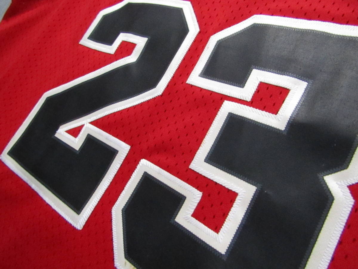 良品 NBA JORDAN #23 BULLS マイケル・ジョーダン NIKE製 シカゴ 良品 NBA JORDAN #23 BULLS マイケル・ジョーダン NIKE製 シカゴ
