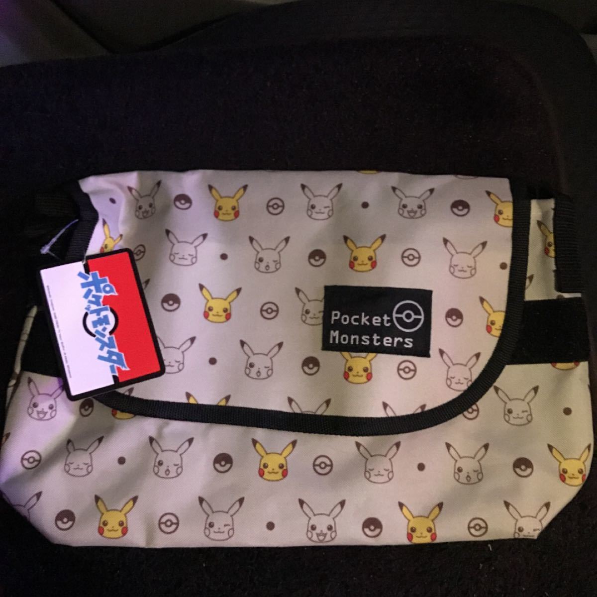 Paypayフリマ ポケットモンスター プレミアム ショルダーバッグ ピカチュウ Paypayフリマ ポケットモンスター プレミアム ショルダーバッグ ピカチュウ