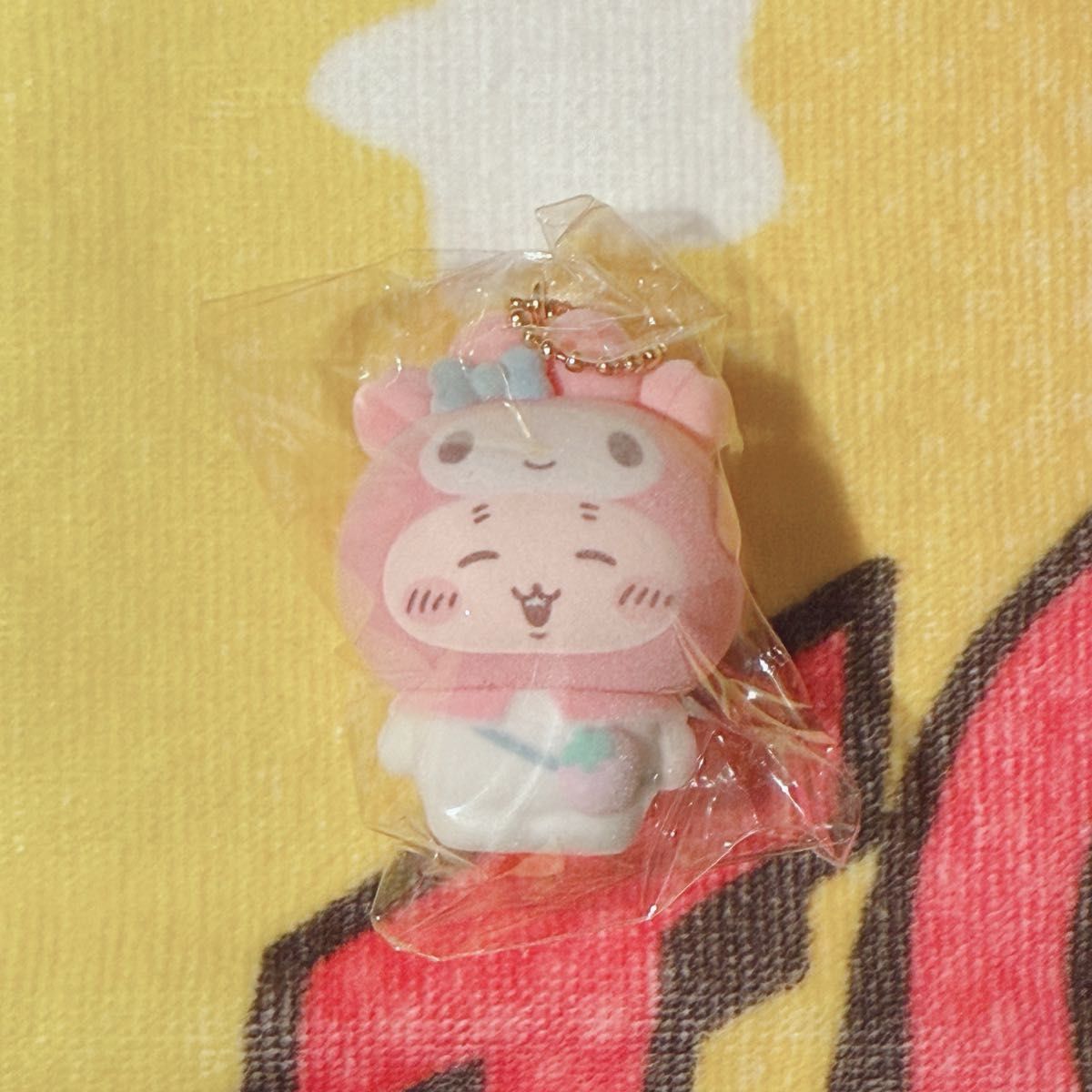 ちいかわ サンリオ シークレットフロッキーマスコットチャーム 古本屋