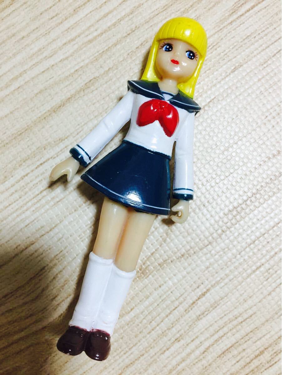 1998年製 リカちゃん 食玩 ミニリカドール スクールリカ 1998年製 リカちゃん 食玩 ミニリカドール スクールリカ