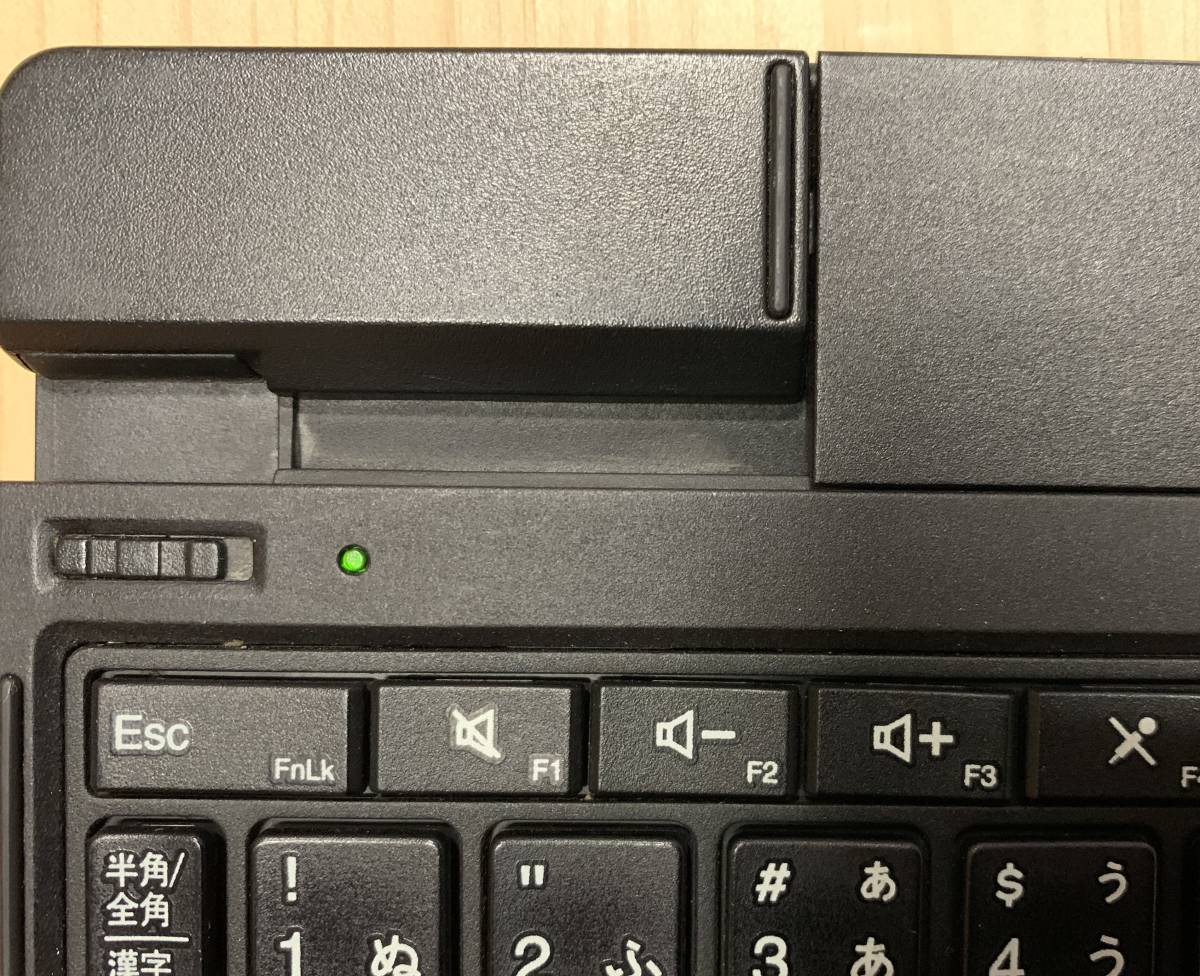 A17675)Lenovo Thinkpad Tablet 2 Bluetooth Keyboard ワイヤレス キーボード EBK-209A  中古７枚セット