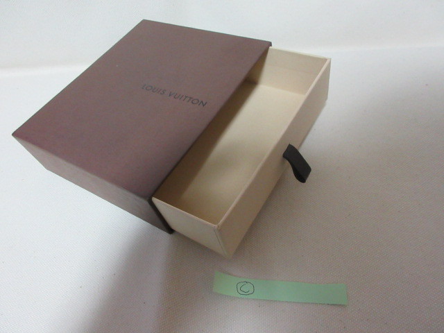 ルイ・ヴィトン Louis Vuitton 空き箱 ＜C＞ 128mm × 149mm × D43mm（中古）の画像7