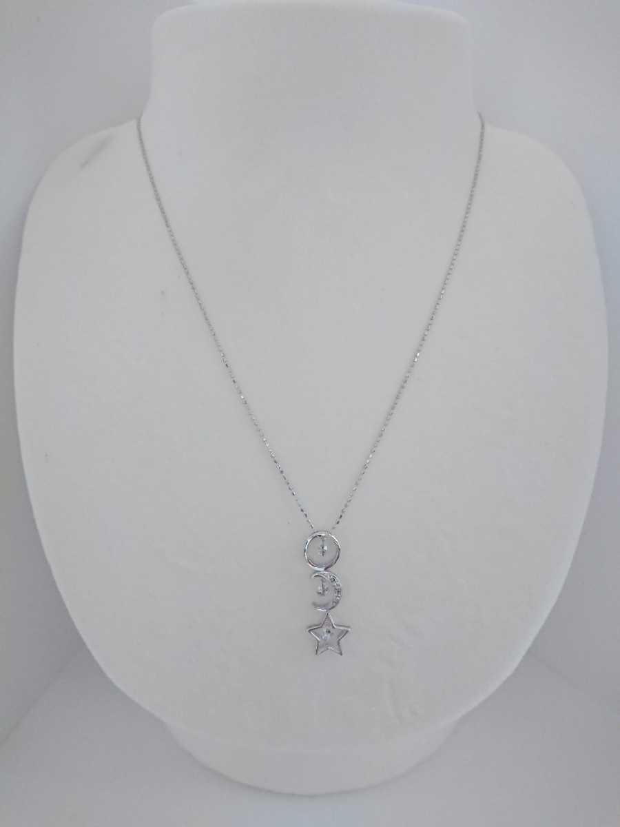 新品 K18WG 0.31ct ダイヤ ネックレス レーザーホール 卓抜 レーザーホール 値段が安い ◆新品◆ K18WG ダイヤネックレス 三日月モチーフ 0.31ct ネックレス