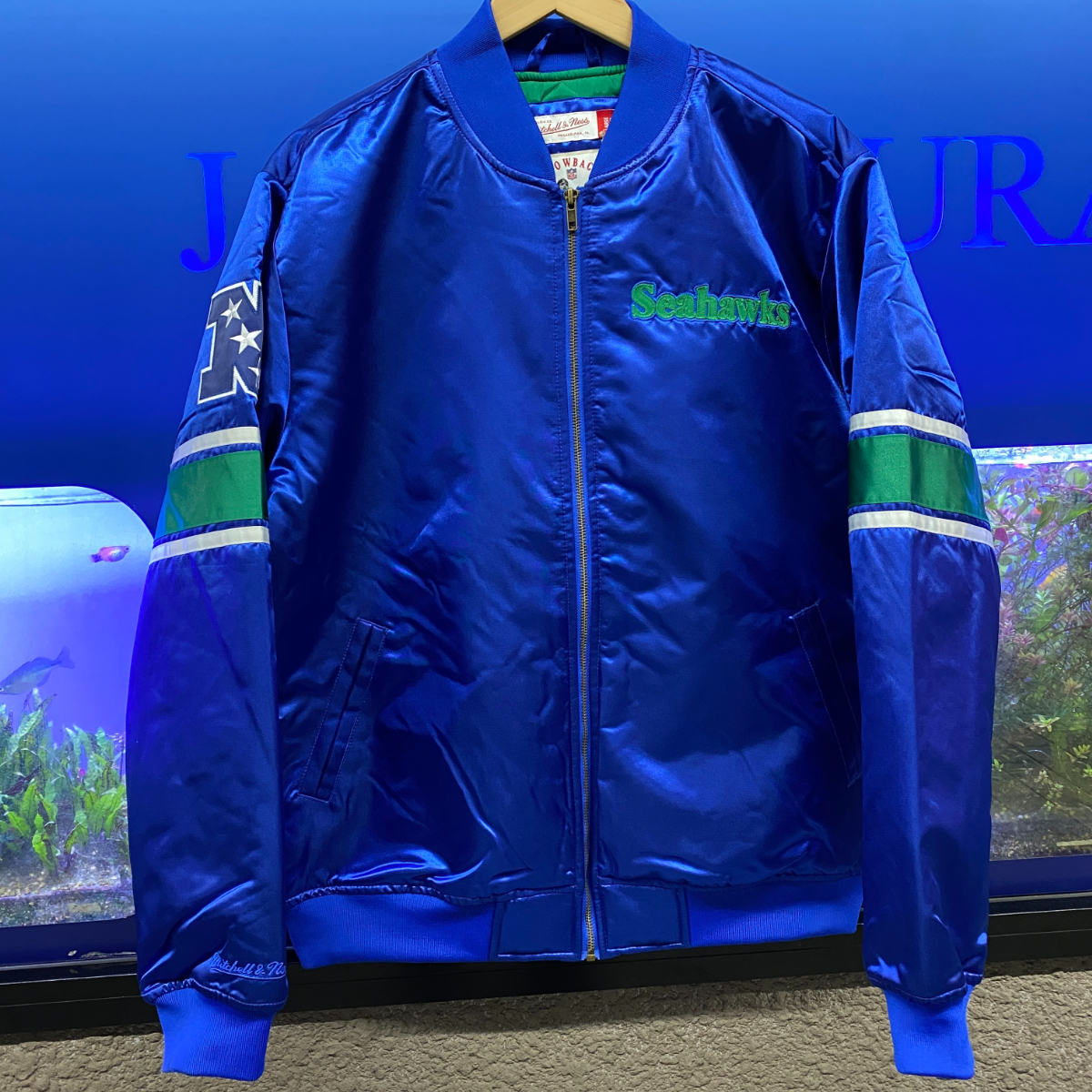 USA正規品【3XL】 Mitchell&Ness ミッチェル&ネス NFL シーホークス Seahawks サテン スタジアムジャンパー Throwback スタジャン アメフト_画像2