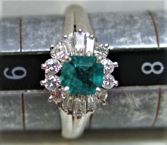 [ Tokyo . middle pawnshop .. san ]Pt900 platinum ring ring emerald 0.34ct diamond 0.23ct d