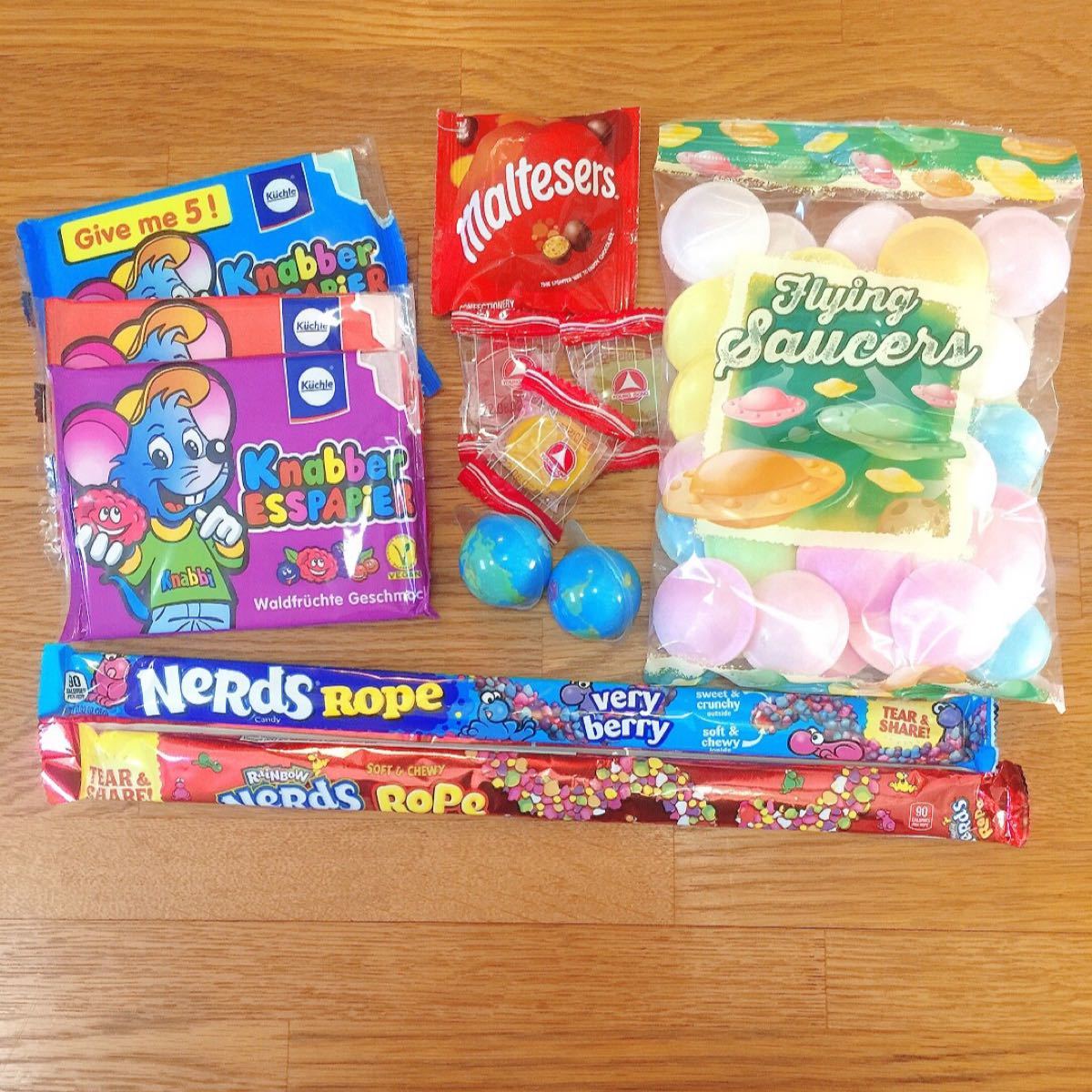 Paypayフリマ 食べられる韓国お菓子セット 地球グミ モルティーザーズ ナーズロープ Paypayフリマ 食べられる韓国お菓子セット 地球グミ モルティーザーズ ナーズロープ