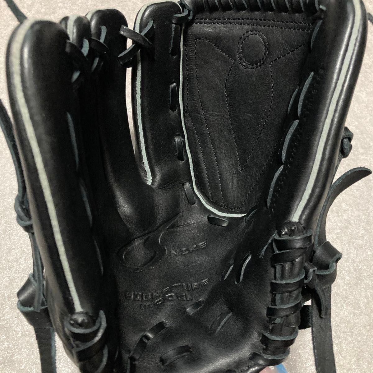 ナイキ 少年 軟式 投手 左 野球 グローブ 子供用 グラブ 状態良好品はレア ナイキ 少年 軟式 投手 左 野球 グローブ 子供用 グラブ 状態良好品は