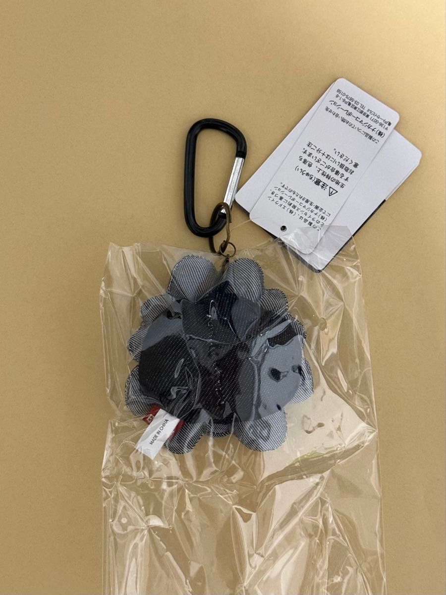 大阪万博 ミャクミャク EDWIN フェイス マスコット カラビナ