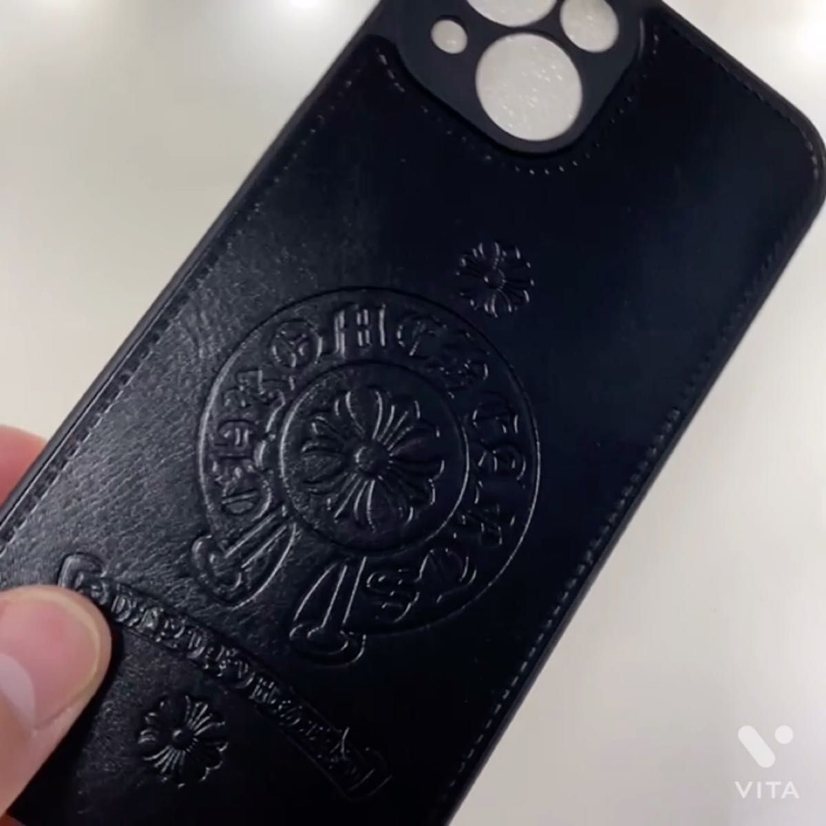 iPhone15スマホケース★ホースシュー&クロス★TPU ★ブラック