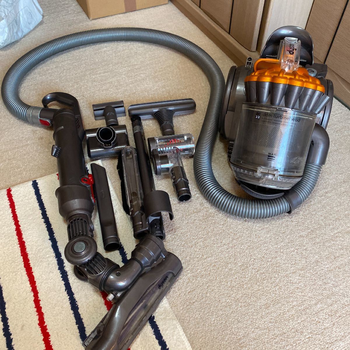 ダイソン サイクロン掃除機DC 222|Yahoo!フリマ(旧PayPayフリマ) ダイソン サイクロン掃除機DC 222|Yahoo!フリマ(旧PayPayフリマ)