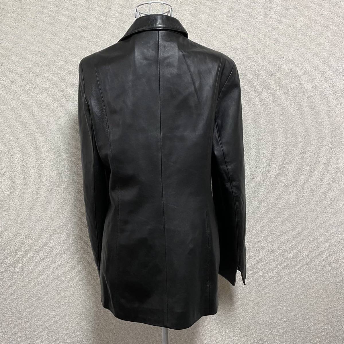 即納】 Jubien TOKYO FUR 羊革レザーコート ブラック L 本革 即納】 Jubien TOKYO FUR 羊革レザーコート ブラック L 本革