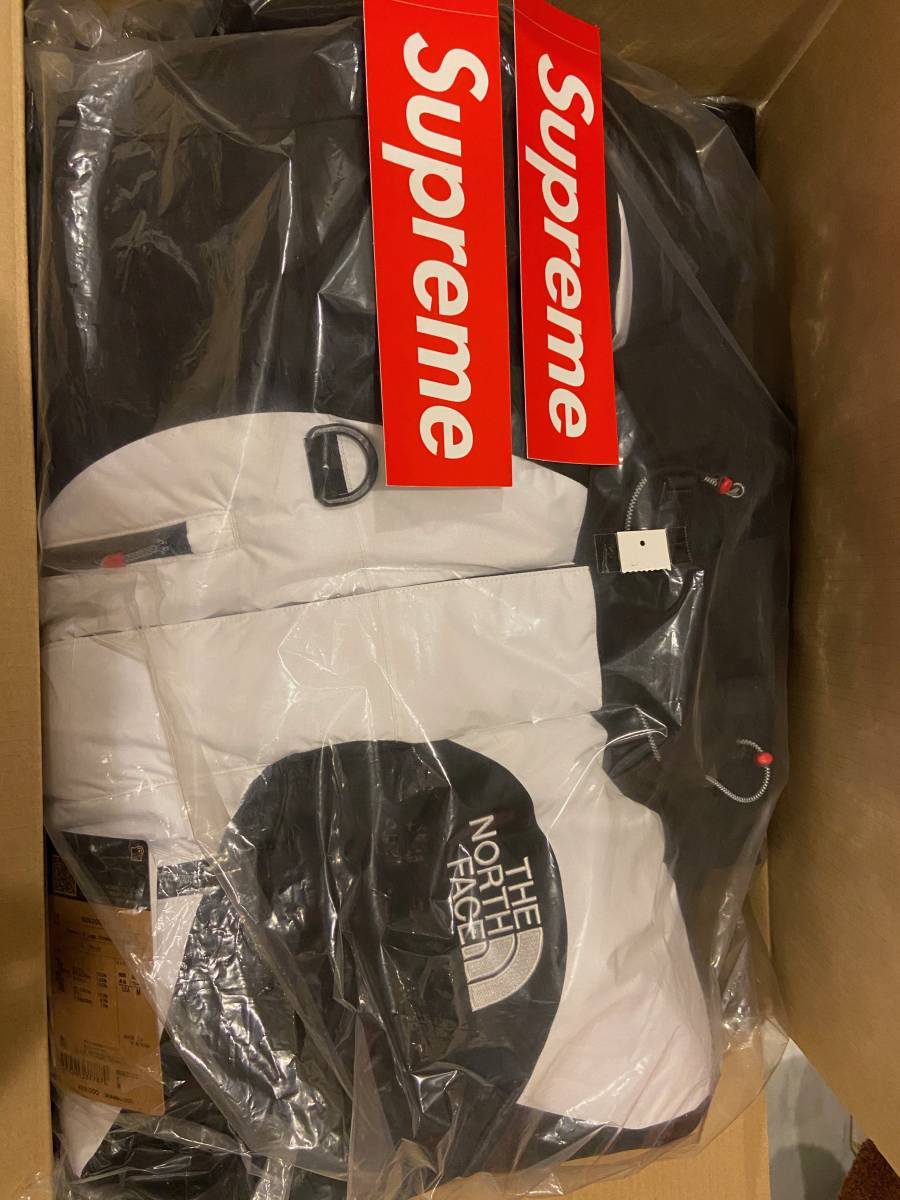 * Supreme. 20AW. The North Face Summit Series Himalayan Parka. M size new goods unused goods *