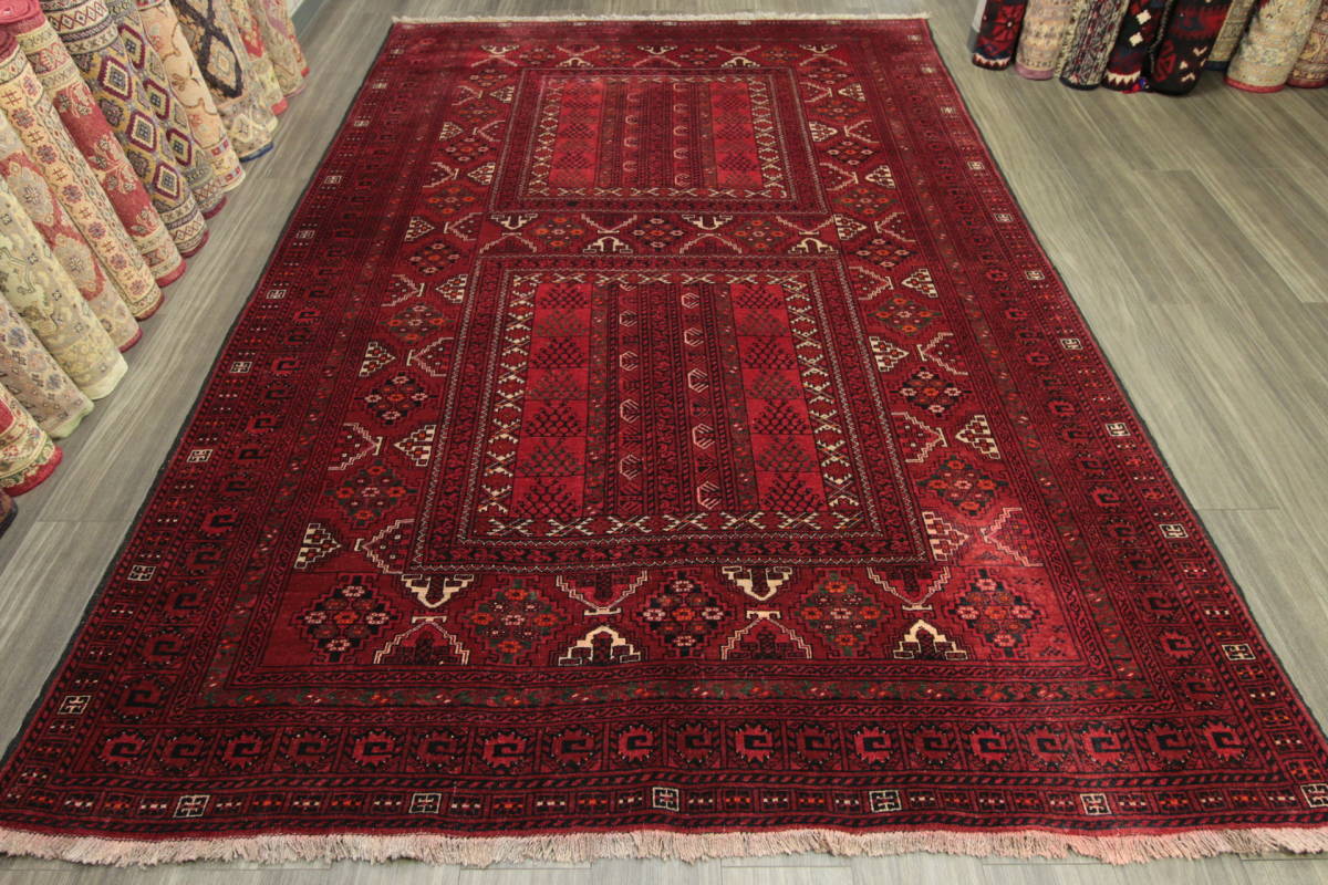 トルクメン絨毯　オリジナルな美しいデザイン　オールド手織り絨毯　部族絨毯　ヴィンテージラグ　200x285cm　＃654