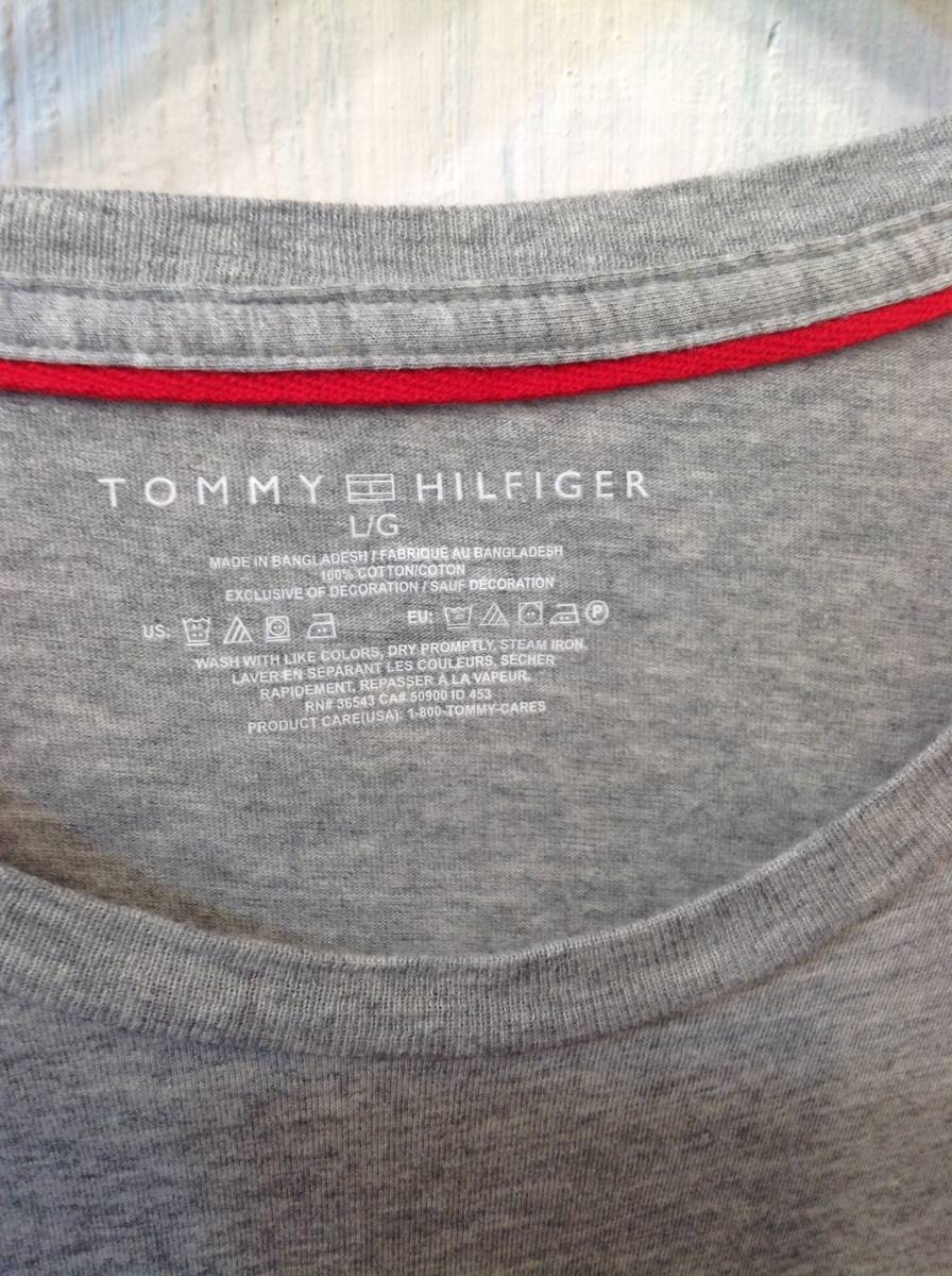 Tommy Hilfiger トミーヒルフィガー コットン長袖Tシャツ カットソー 胸ロゴ メンズL 大きめ 薄いグレー 良品綺麗_画像3