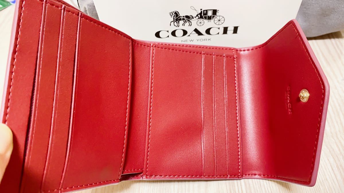 折り財布 COACH 小銭入れ coach コーチ 3つ折り財布 リンゴ 赤 折り財布 COACH 小銭入れ coach コーチ 3つ折り財布 リンゴ 赤
