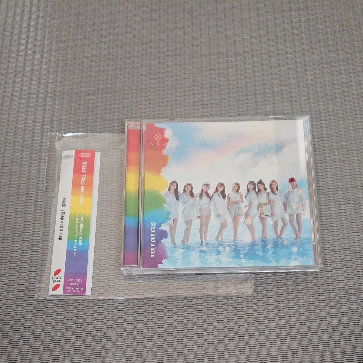 日本正式代理店 NiziUファンクラブ特典セット Step and a step CD3種