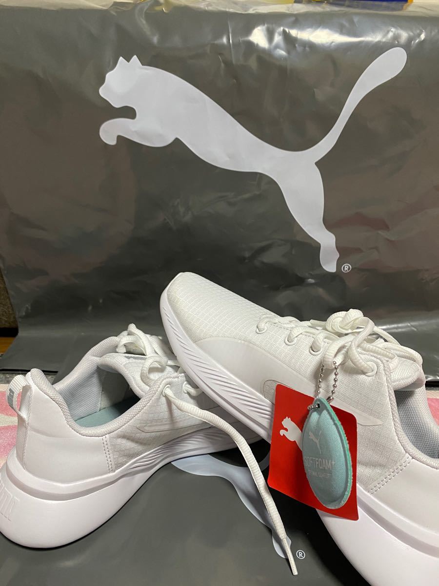 Paypayフリマ プーマ スニーカー レディース ホワイト ソフトフォーム Puma ティシャツランナーwn S Paypayフリマ プーマ スニーカー レディース ホワイト ソフトフォーム Puma ティシャツランナーwn S