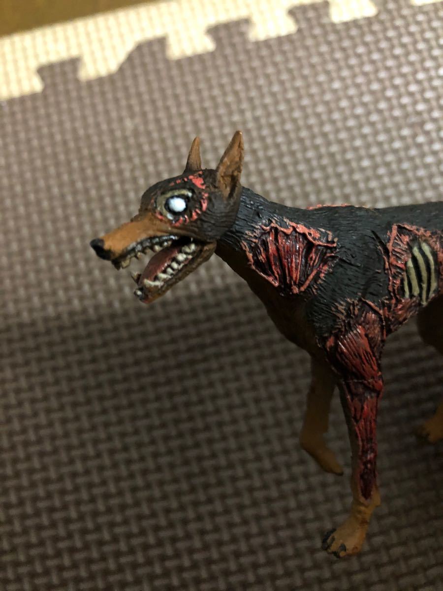 Paypayフリマ Neca ネカ バイオハザード ケルベロス ゾンビ犬 フィギュア