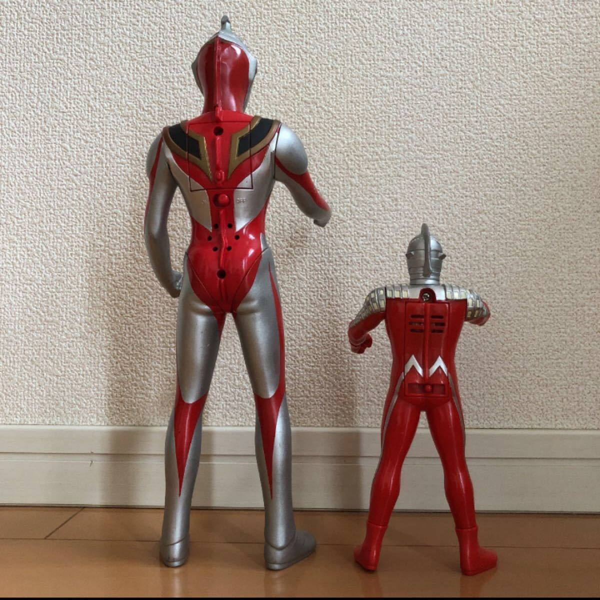 Paypayフリマ ウルトラマンサウンドフィギュア ウルトラマンセブン ウルトラマンガイア ヒーロー 人形 テレビアニメ 特撮ヒーロー 玩具 Paypayフリマ ウルトラマンサウンドフィギュア ウルトラマンセブン ウルトラマンガイア ヒーロー 人形 テレビアニメ 特撮ヒーロー 玩具