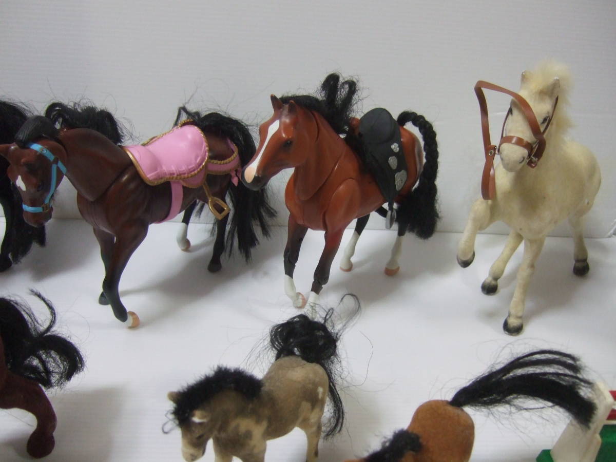 empire industries toys 1998 1995 empire horse figure horse racing?. mileage horse? Barbie Barbie saddle obstacle thing cup together 