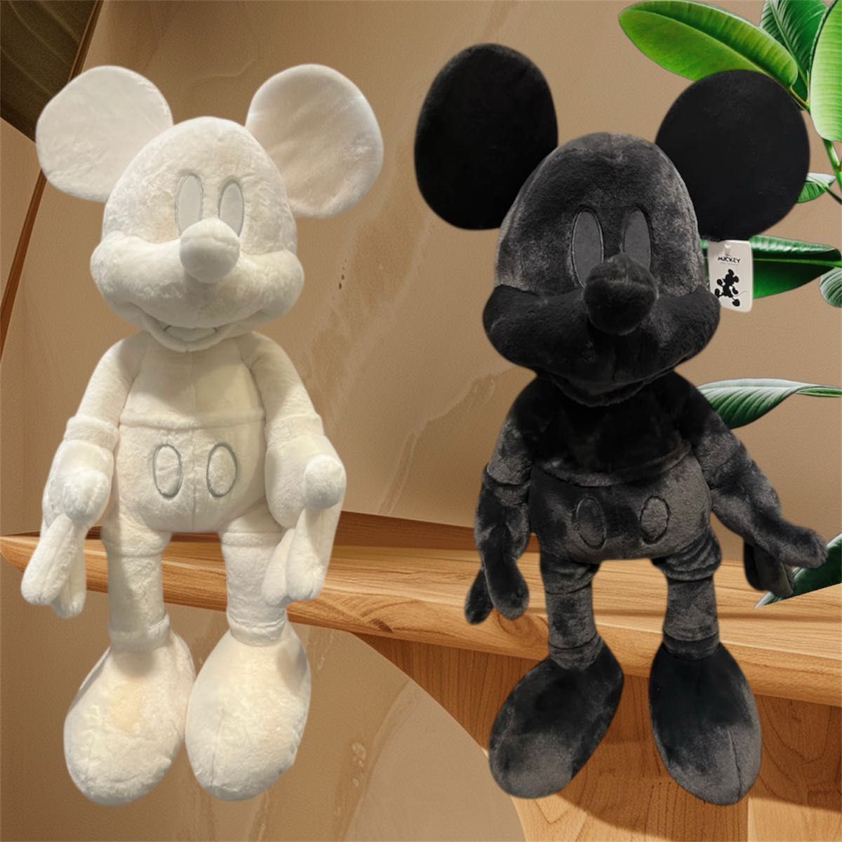 新品】コストコ ホワイト& ブラック ミッキー ぬいぐるみ 大