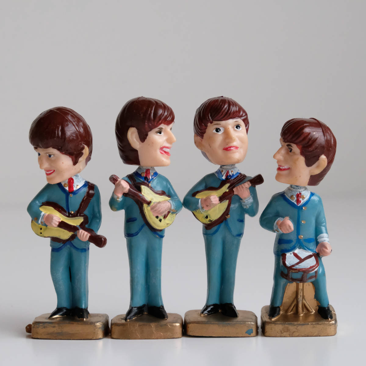 ヤフオク ビートルズ 香港製人形 首可動式 The Beatles ジ