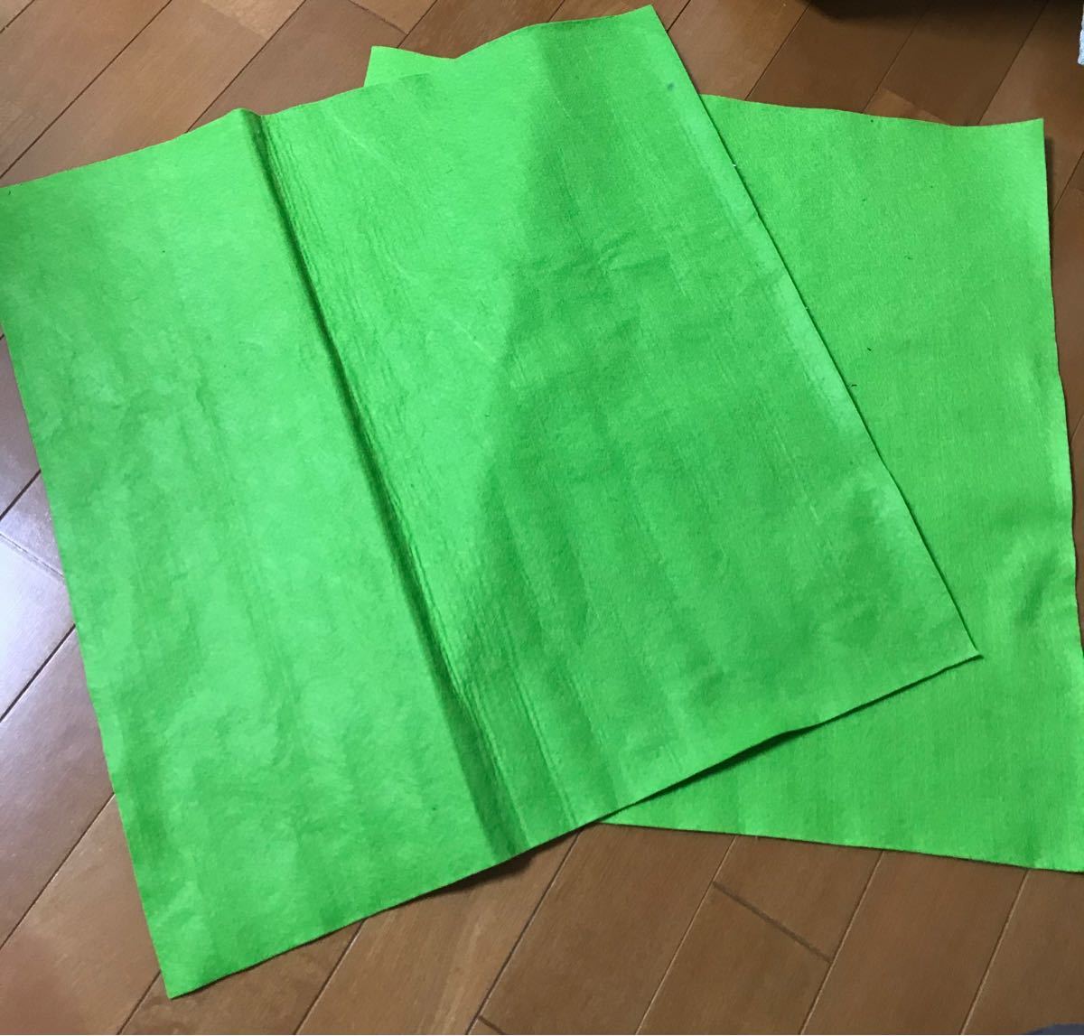 Paypayフリマ カラーフェルト緑2枚 50 50cm 手芸 Paypayフリマ カラーフェルト緑2枚 50 50cm 手芸