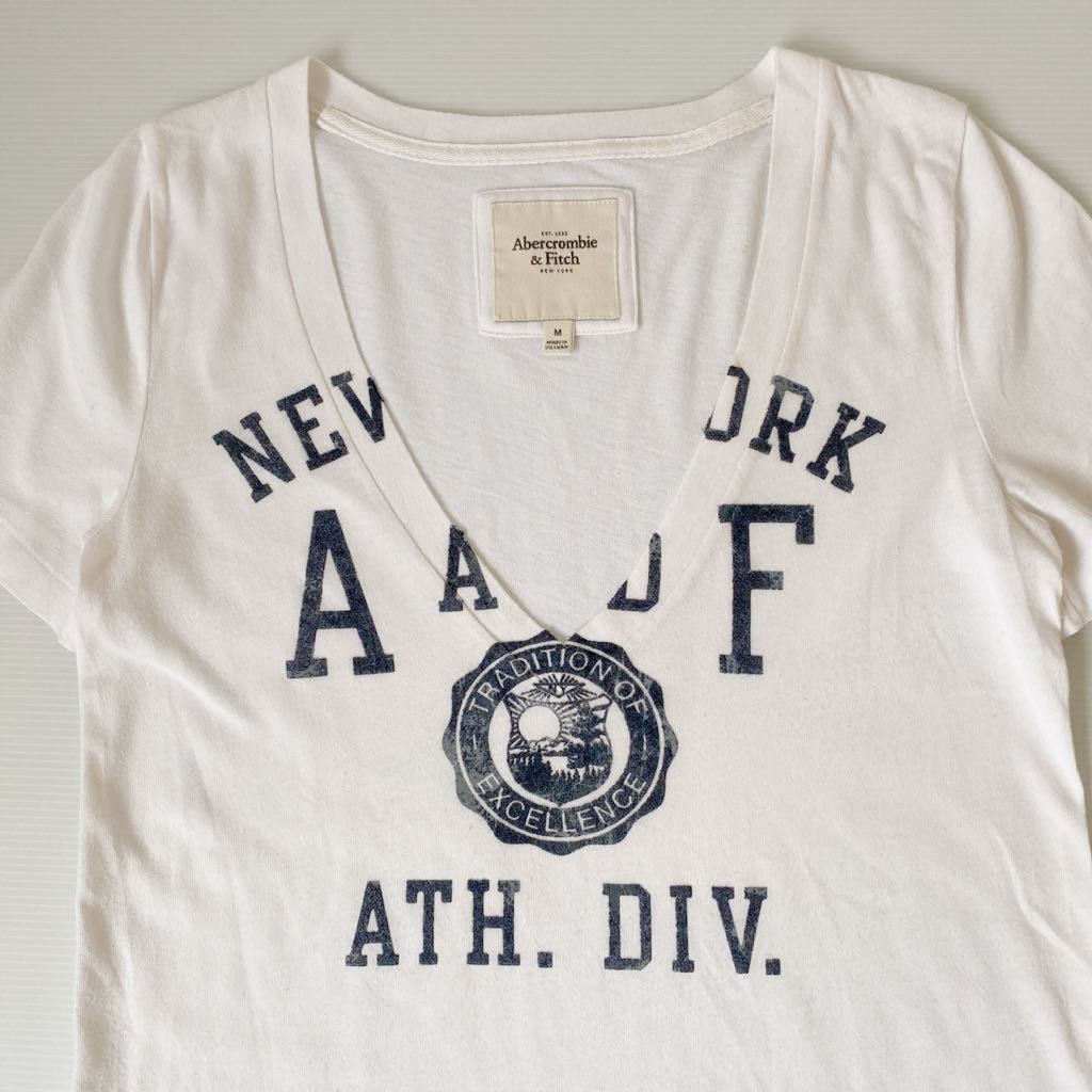 アバクロ Abercrombie & Fitch ロス購入本物 Tシャツ レディースM 中古シミ有 重ね着推奨 肩落ち スクール風 シミご理解頂ける方のみご覧下_画像2