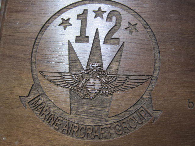 沖縄米海兵隊 OKINAWA USMC 1st Marine Aircraft Wing 木製プラーク_画像6