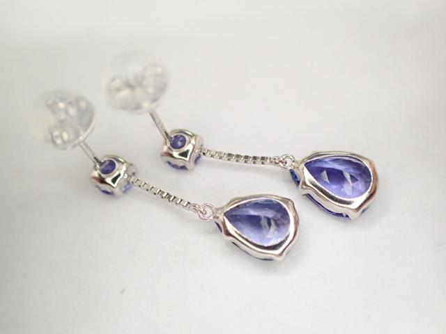 K18WG タンザナイト計2.2ct(1.10・1.10) デザイン ピアス | inmano.com.br