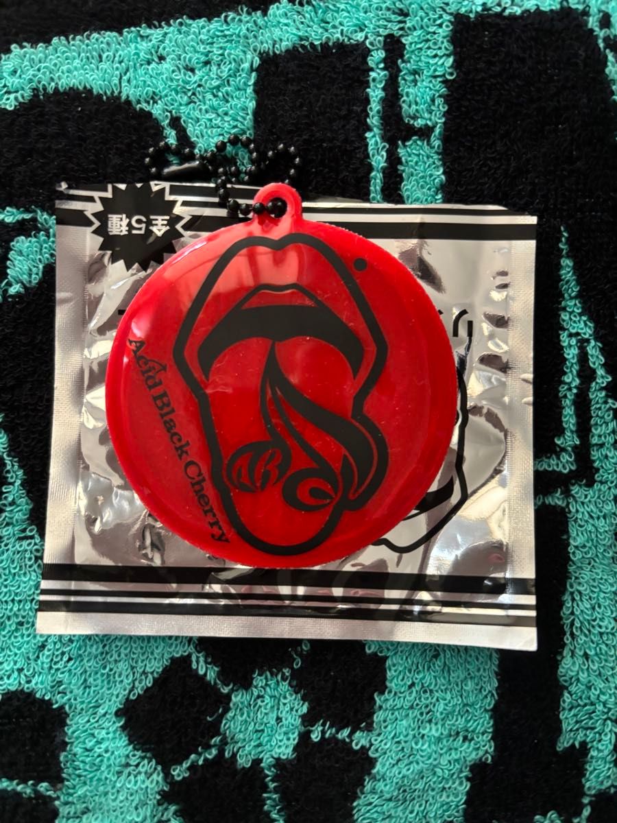 Acid Black Cherry リフレクターキーホルダー｜Yahoo!フリマ（旧PayPay
