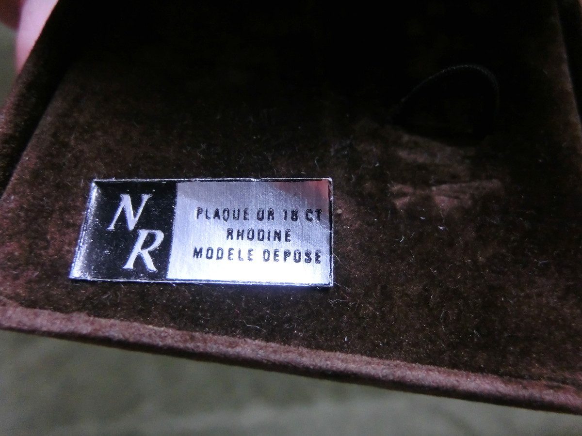 ニナリッチ NINA RICCI カフスボタン PLAQUE OR 18 カフリンクス 捧呈 RMODINE アクセサリー CT MODELE  DEPOSE