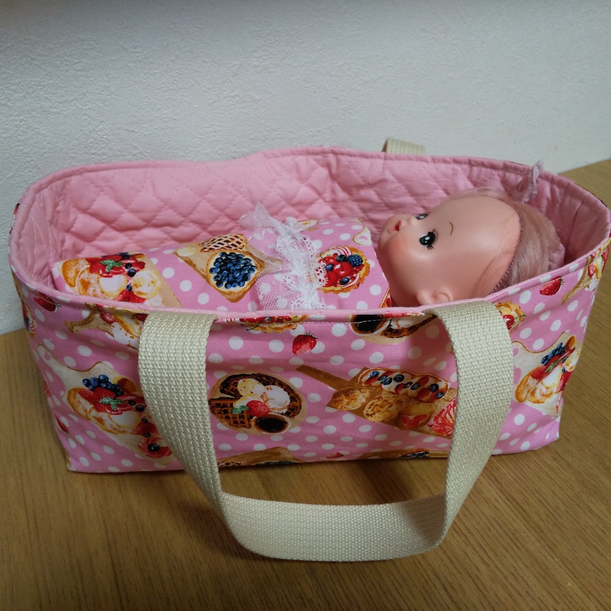Paypayフリマ スイーツ ピンク水玉 メルちゃん ハンドメイド クーファン Paypayフリマ スイーツ ピンク水玉 メルちゃん ハンドメイド クーファン