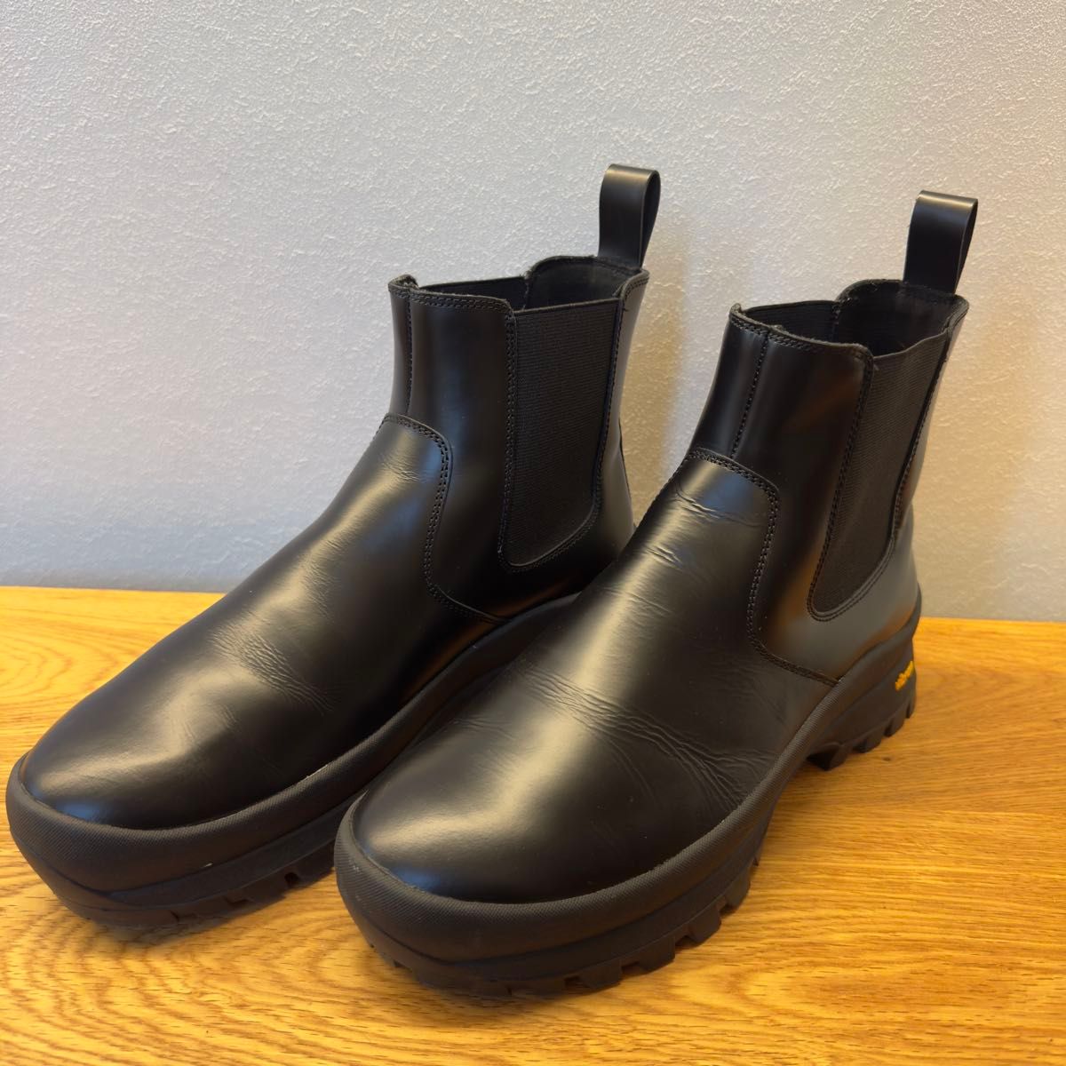 美品 EU42 ZARA サイドゴアブーツ Vibramブラック ビブラムソール ザラ