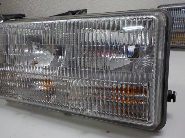  Cadillac original head light right 1993~1996