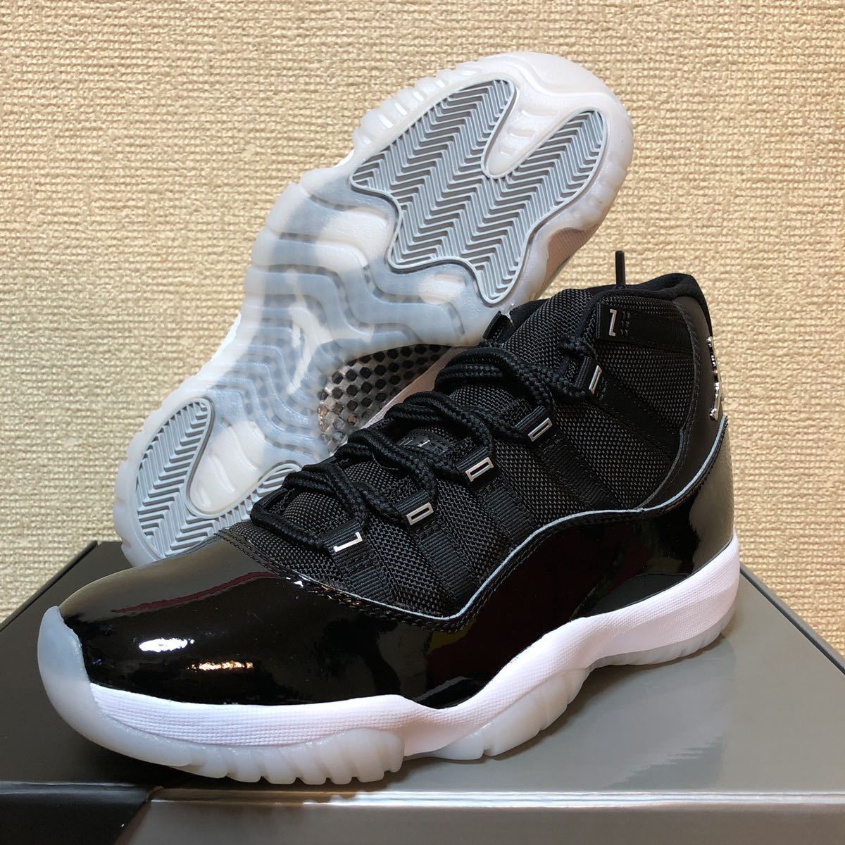 ヤフオク! - 新品 未着用 黒タグ NIKE AIR JORDAN 11...