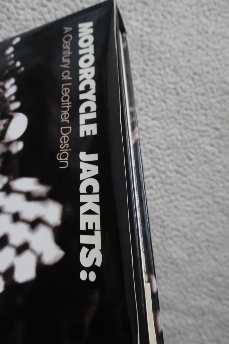 MOTORCYCLE JACKETS A Century of Leather Design (Schiffer) Rin Tanaka 田中凛太郎 洋書_画像2