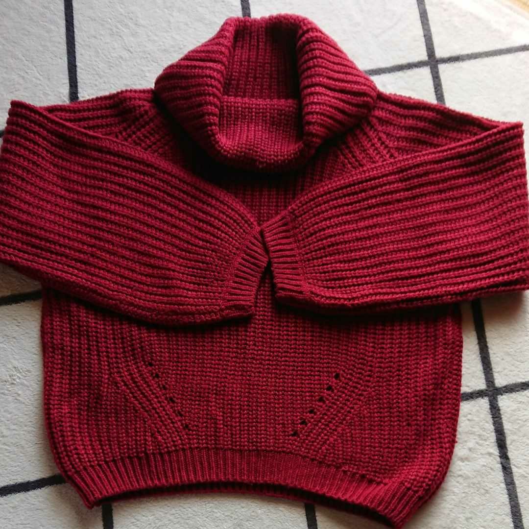 赤 オフタートルネックセーター