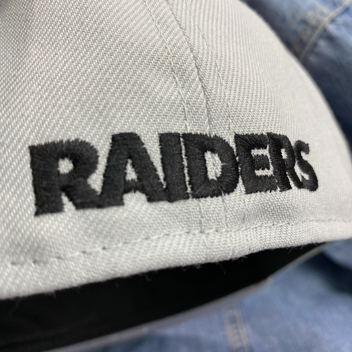 【6.7/8】 NEWERA ニューエラ LasVegas ラスベガス RAIDERS レイダース Grey グレー 59Fifty キャップ 帽子 NFL アメフト USA正規品_画像6