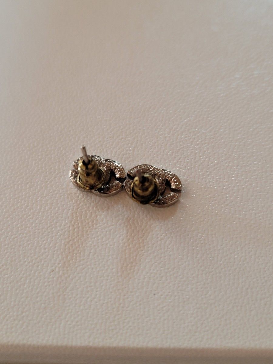 CHANEL シャネル ココマーク ピアス ブラック シルバー｜Yahoo!フリマ