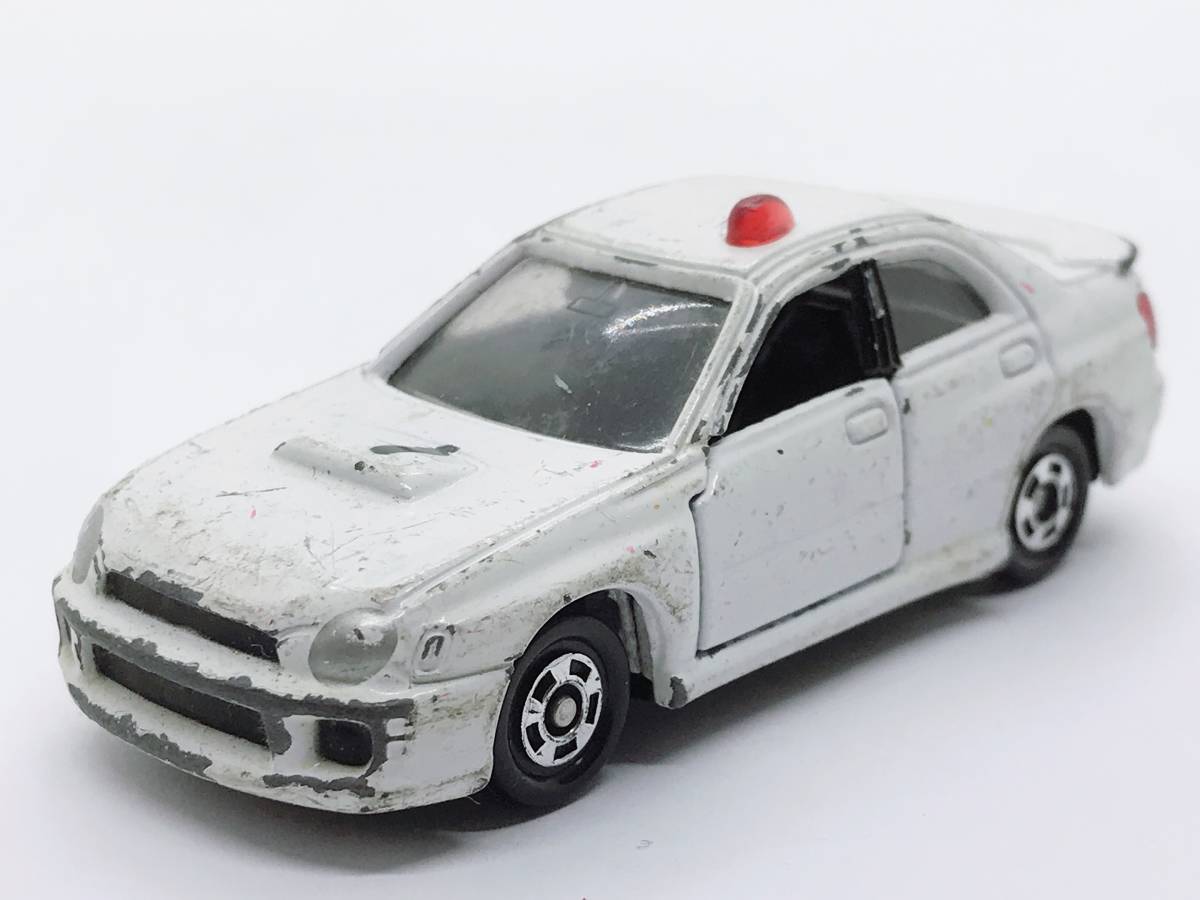 ン5★トミカ ミニカー 2000 スバル インプレッサWRX 覆面パトカー ホワイト No.54_画像1