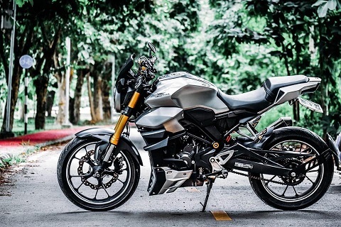 Cb250r カウルの値段と価格推移は 310件の売買情報を集計したcb250r カウルの価格や価値の推移データを公開